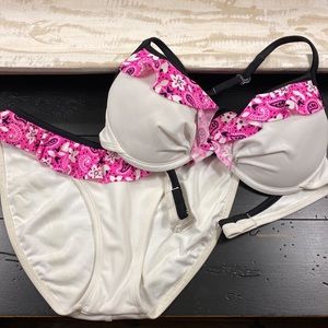 Jamye Shaw Bikini